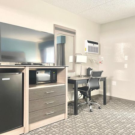 Days Inn & Suites By Wyndham Spokane Kültér fotó