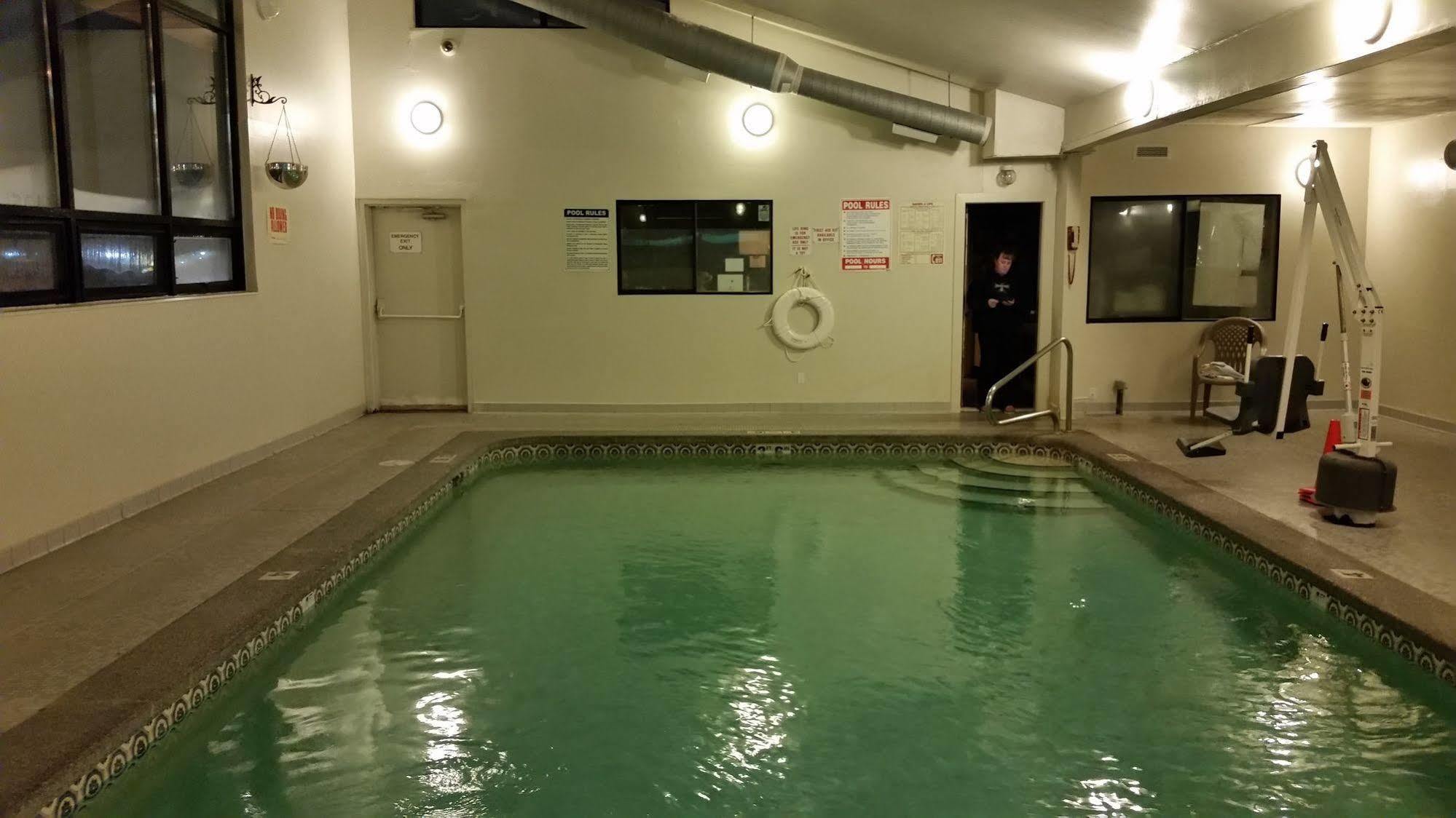 Days Inn & Suites By Wyndham Spokane Kültér fotó
